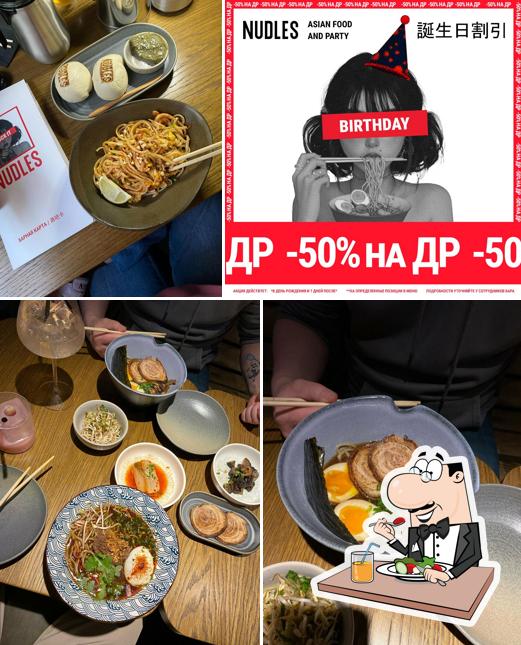 Сэндвич с рваной свининой в "Лапшичка от Сергея Орлова"