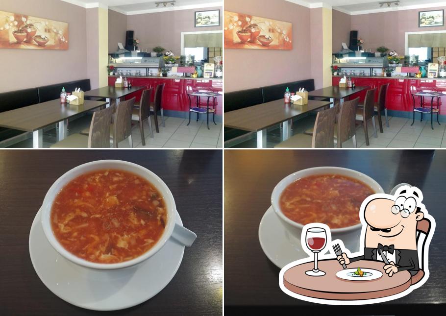Chom Chom Sushibar