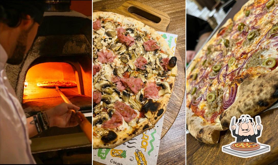 В "Pizza Napoli" вы можете отведать пиццу
