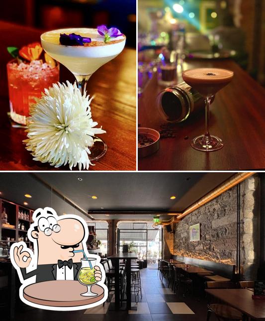 Le 71 Bar Restaurant