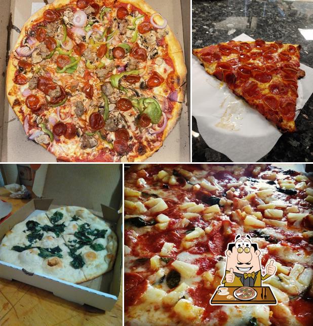 Mombo's Pizza