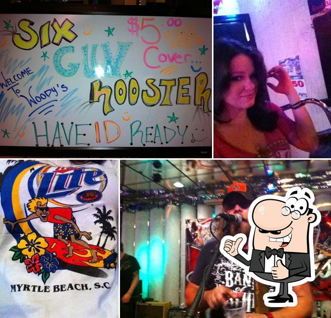 Woody's Sports Bar