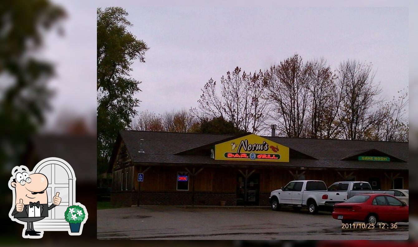 Norm's Country Place Bar