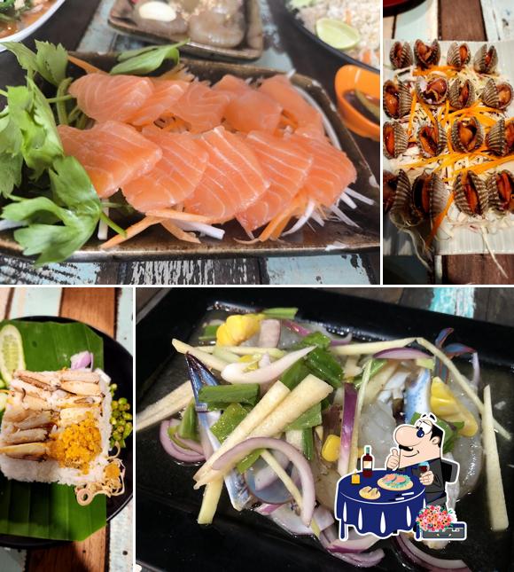 ยำแหลกแดกยับ by นายอร่อย