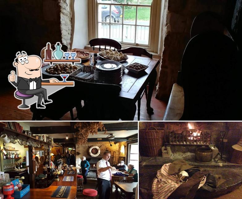 The Fox & Hounds Inn