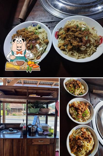 Mie Ayam Dek Puspa