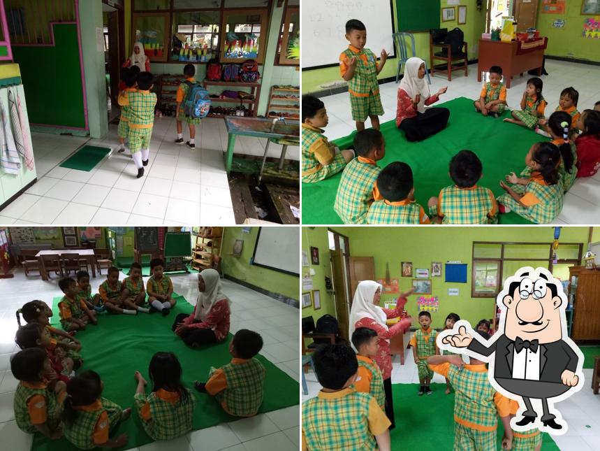Warung Kremes Lesehan "Bu Nurul"