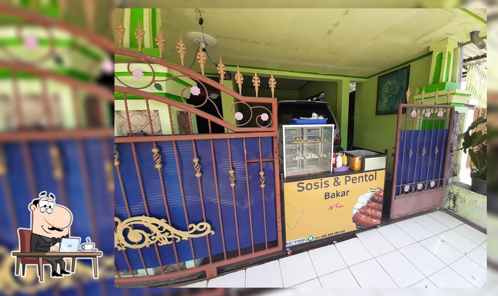 D'Ca House