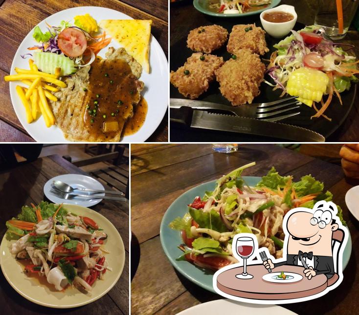 บ้านไม้ขายสเต็ก