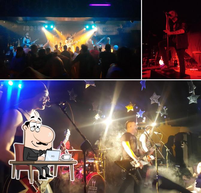 Интерьер "Рока бар Irris"