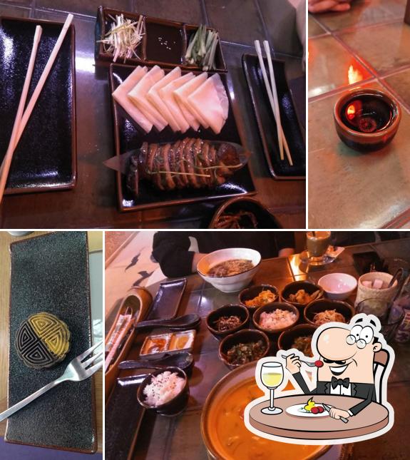 Блюда в "UMAMI (паназиатской кухне)"