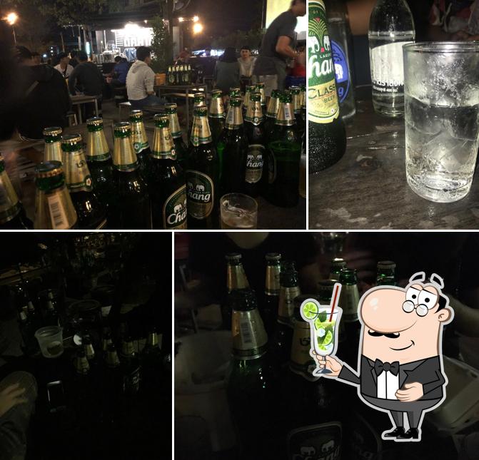 ดั้ก คาเฟ่
