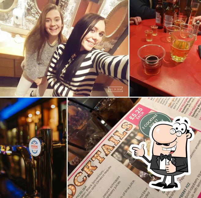 Cromwells Bar