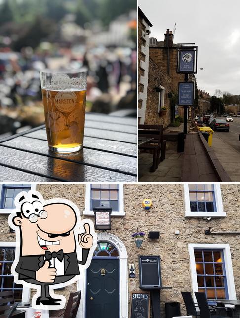 John's Bar & Restaurant