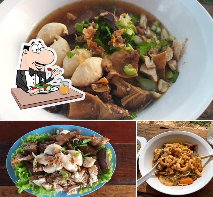 ก๋วยเตี๋ยวบ้านริมน้ำ By.เชฟภูมิ