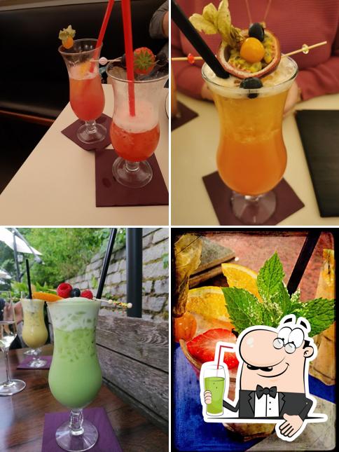 Ming’s Lounge