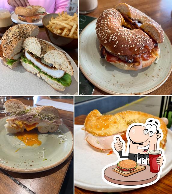 3013 Bagels