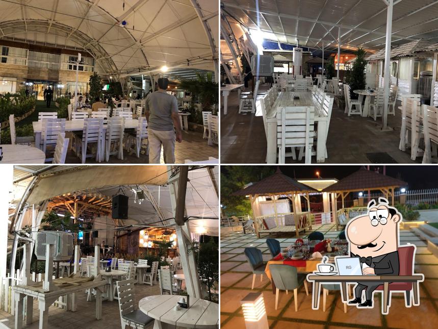 Almas Kavir Restaurant