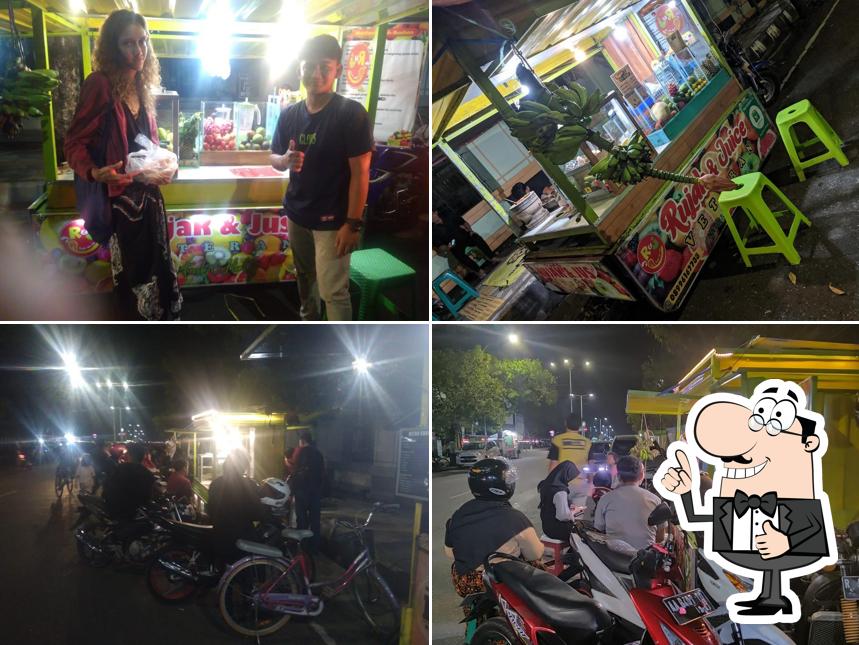 Rujak Buah Veteran