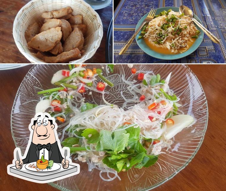 ร้านอาหาร ที่พักลานกางเต้นท์