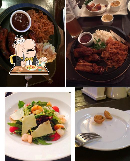 Еда в "Гамбринусе в Перово"