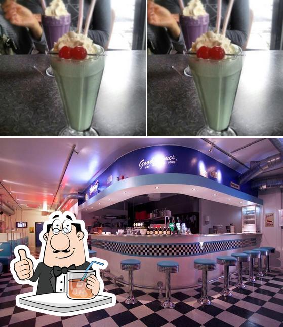 Cafe Retro