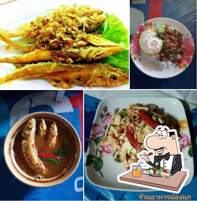 ร้านอาหารน้องนก