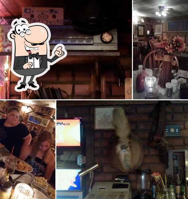 Chaplin's Honky Tonk Restaurant & Saloon