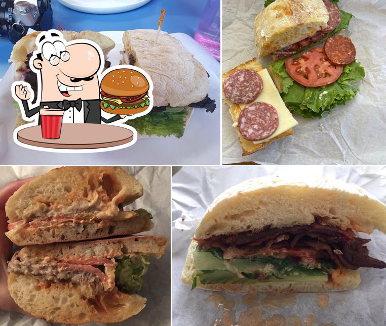 Mundos Sandwich & Burger House Webster St