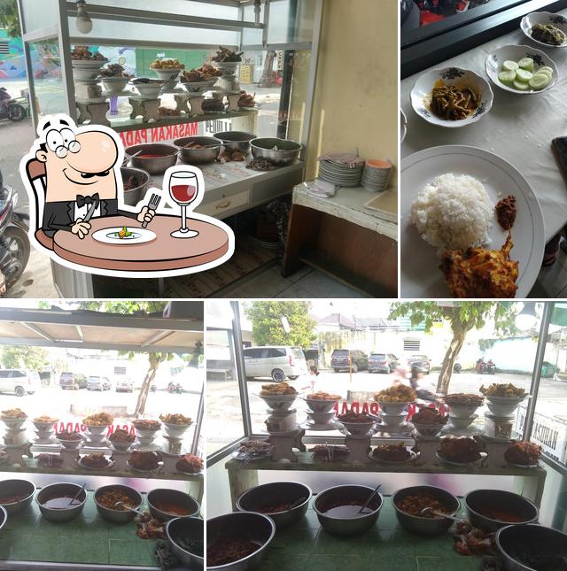 Rm. Nasi Kapau Bukit Tinggi