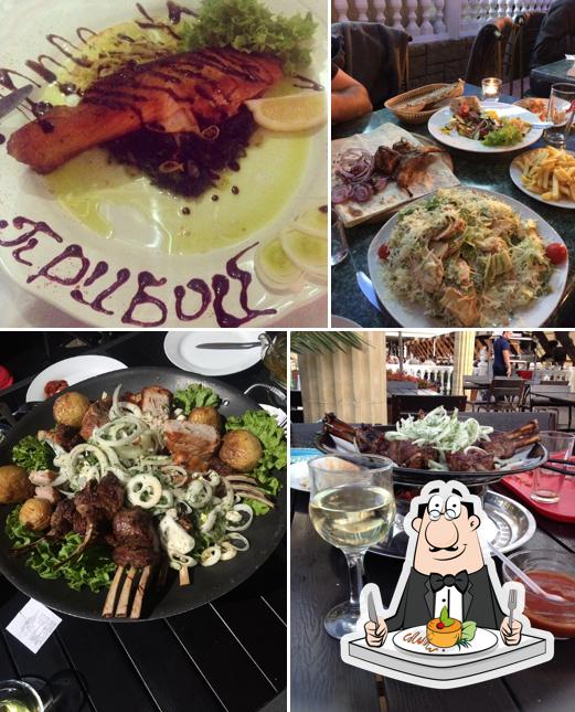 Блюда в "кафе "Прибой""