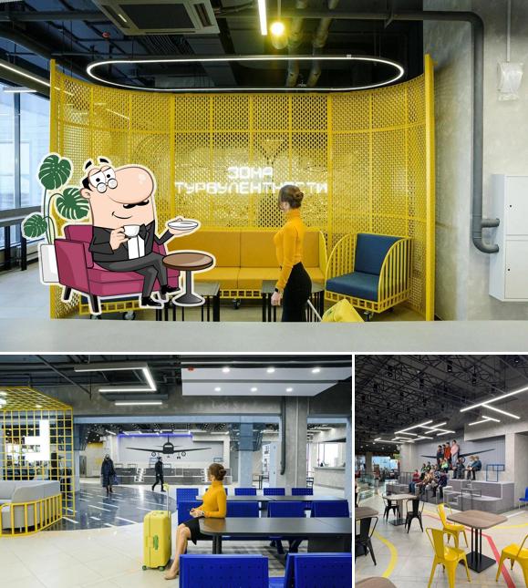 Food Hall Terminal F