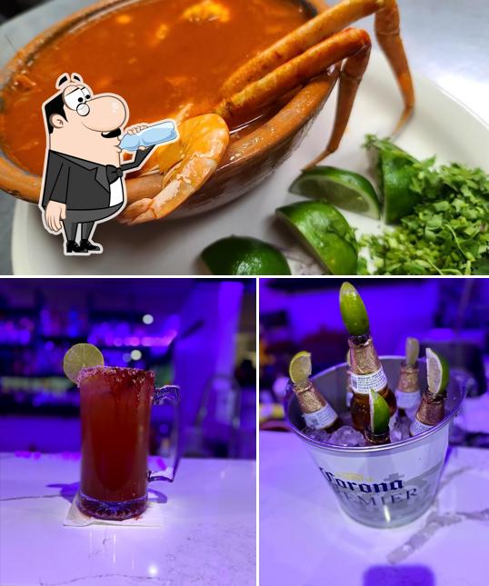 Mariscos El Costeño Restaurant and Bar
