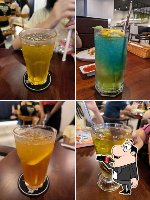 Anmour Cafe • Puchong
