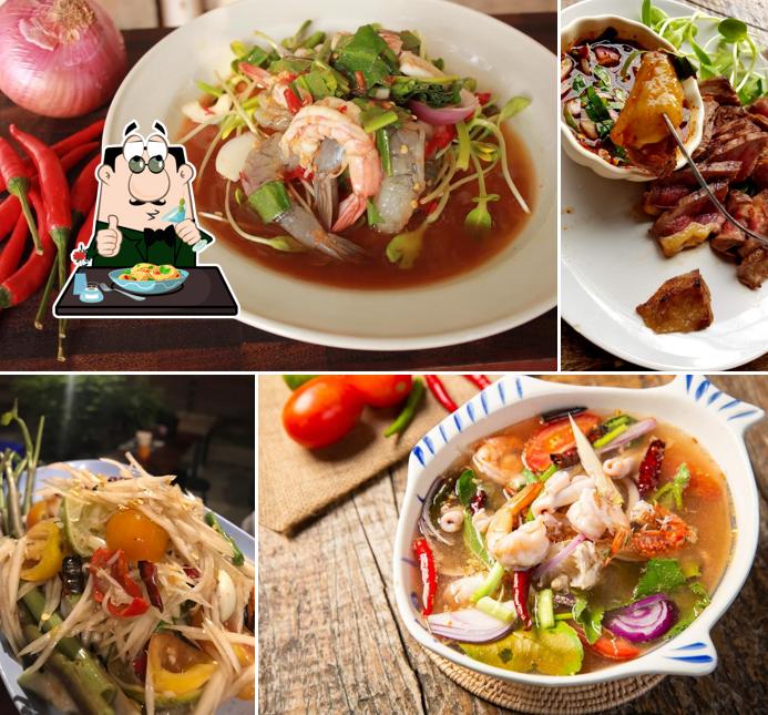 Jen Moy(คอแห้ง) Local Thai Restaurant