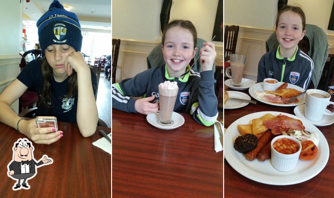Ninas Pizzeria & Coffee House