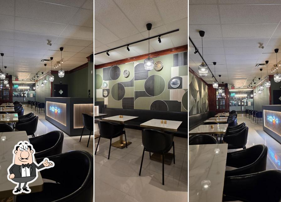 Roshmoh Indo-Canadian Kitchen + Bar