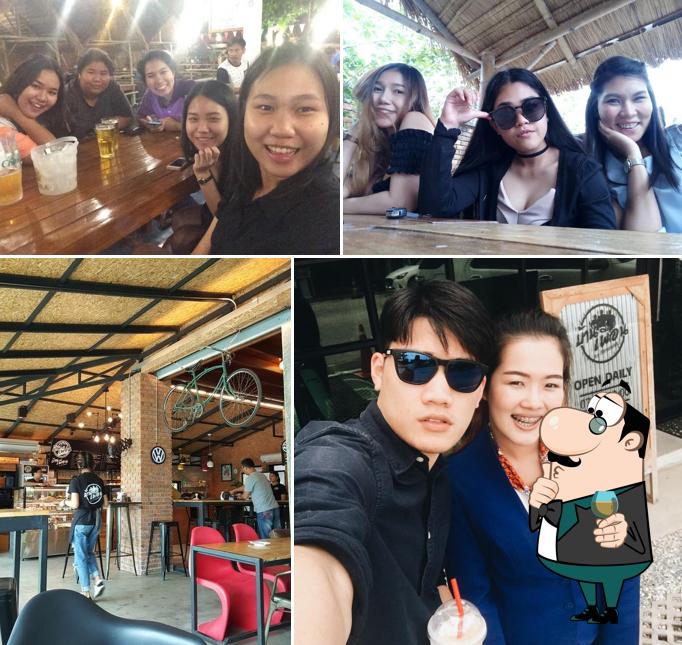ร้านบ้านเพื่อน