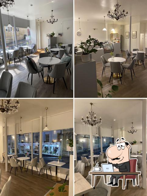 Peony Café