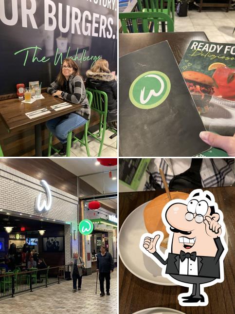 Wahlburgers