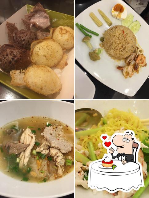 ก๋วยเตี๋ยวไก่แม่ศรีเรือน (Maesriruen)