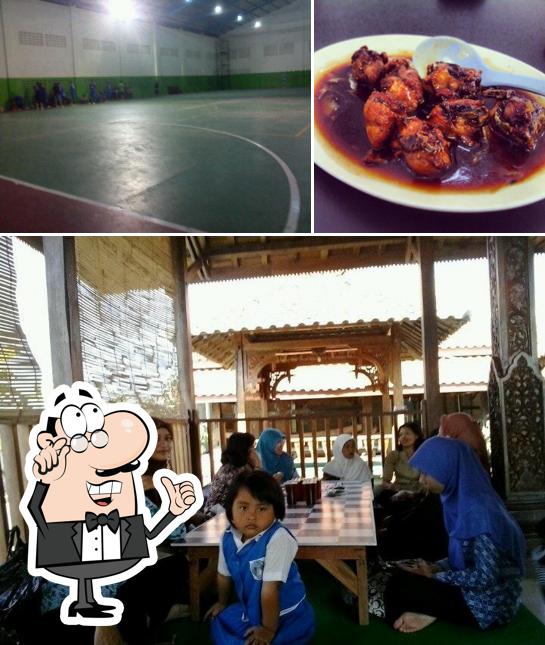 Punokawan Resto
