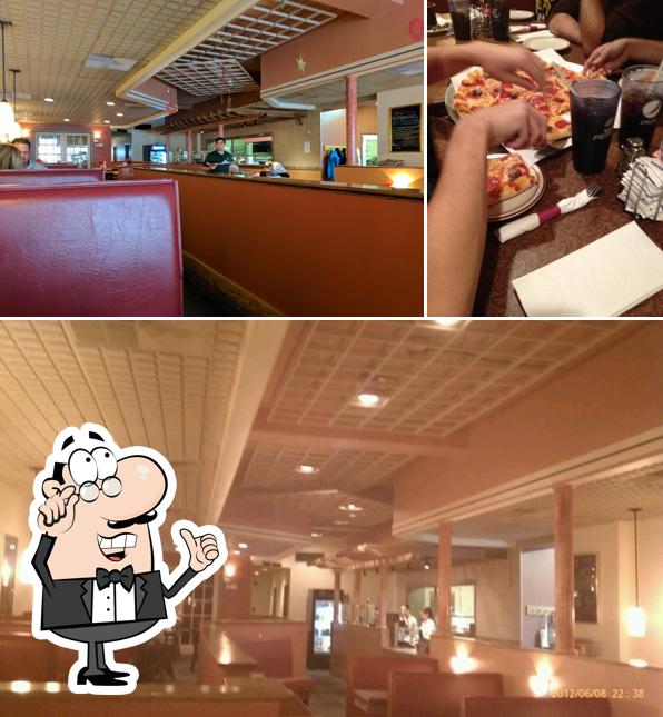 Toms Pizza & Restaurant