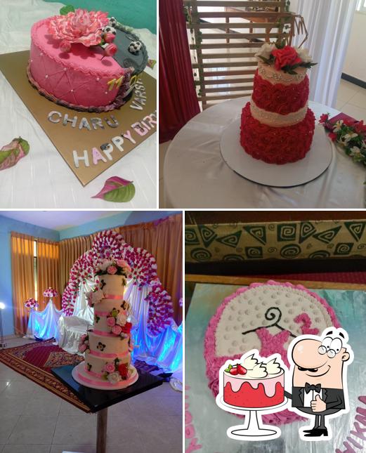 Fashion cake shop