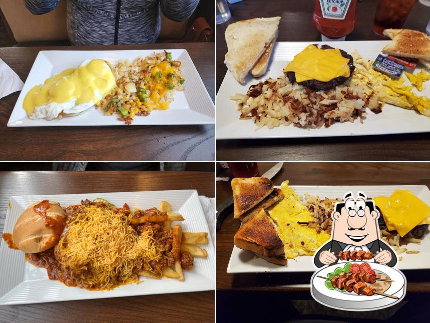 Capones Bar and Grill