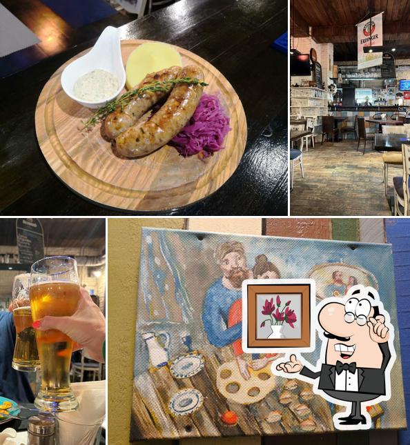 Посмотрите на внутренний интерьер "Кабанчик"