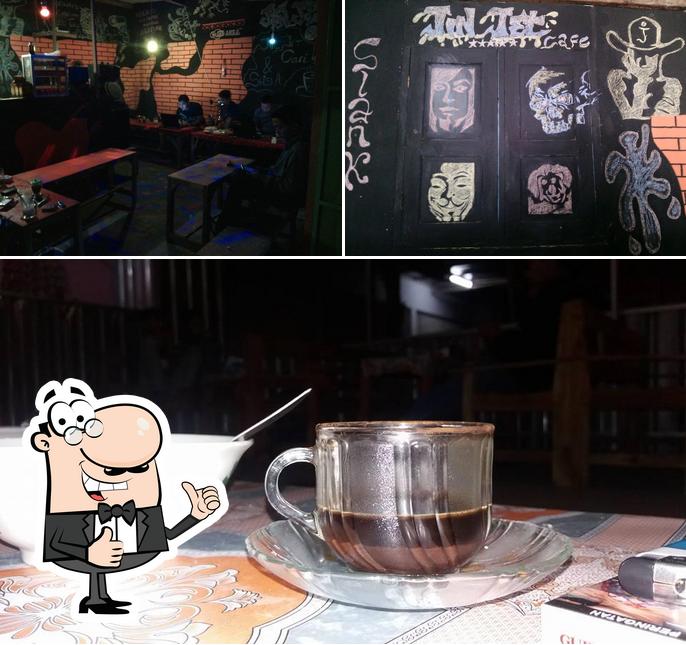 Jin_Jet Cafe