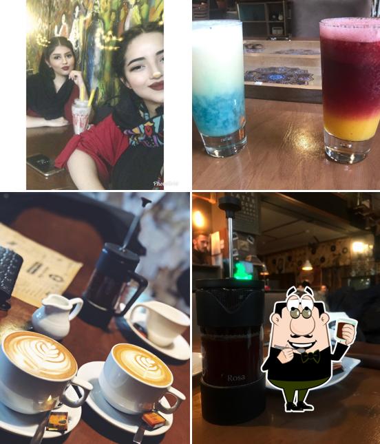 Farhang Café