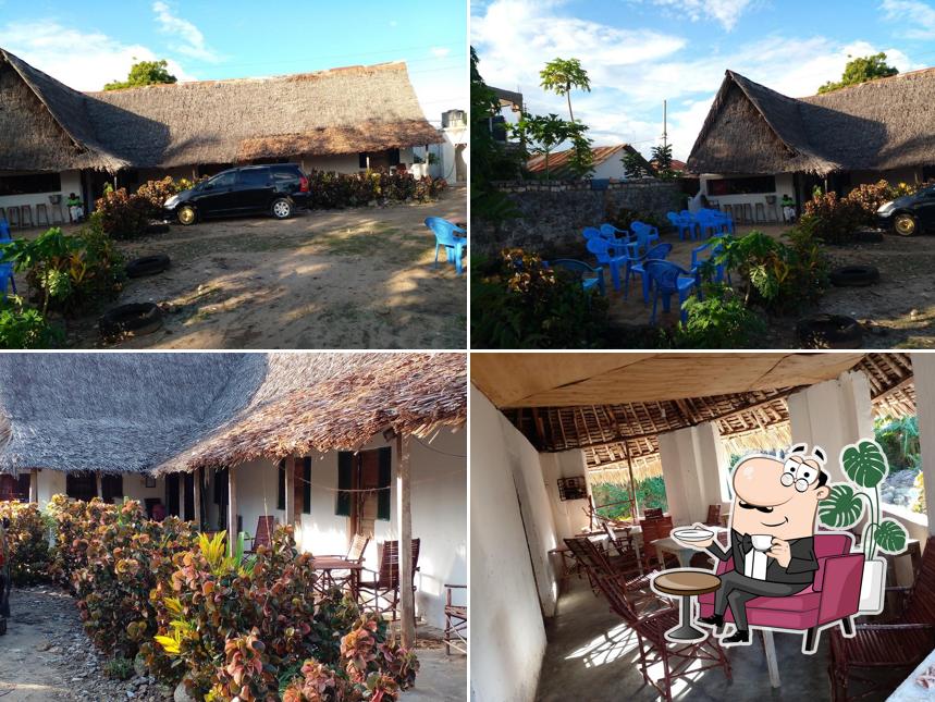Humwaka Palm Village