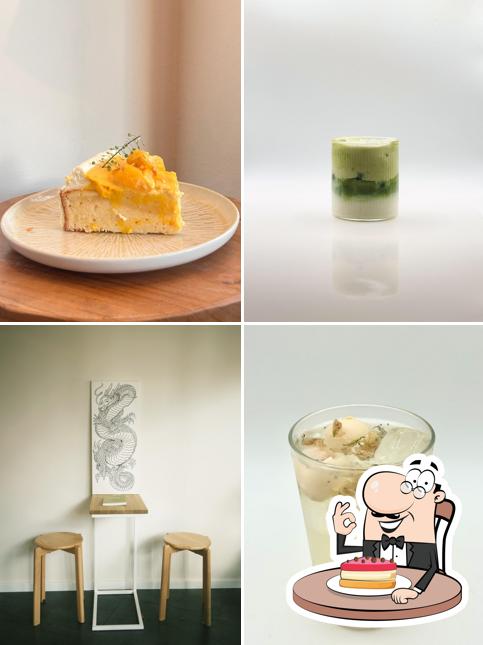 LaCup Café Matcha & Banh Mi